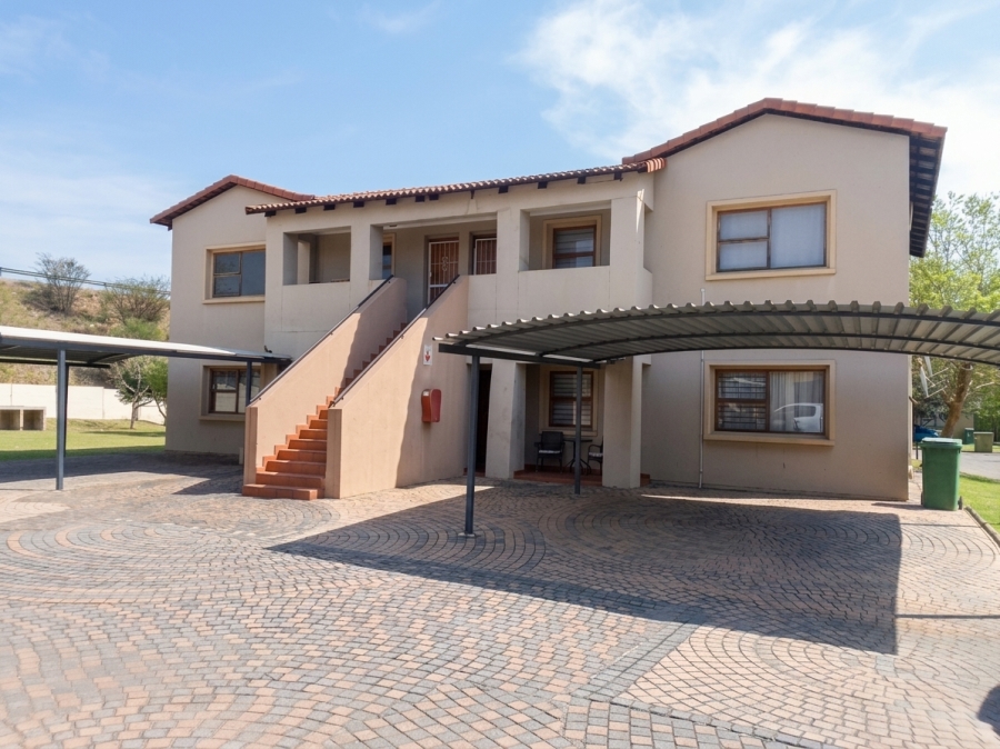 2 Bedroom Property for Sale in Waterval East North West